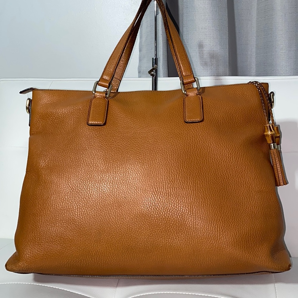 Gucci Large Tan Leather Tote with Tassel - Picture 8 of 17